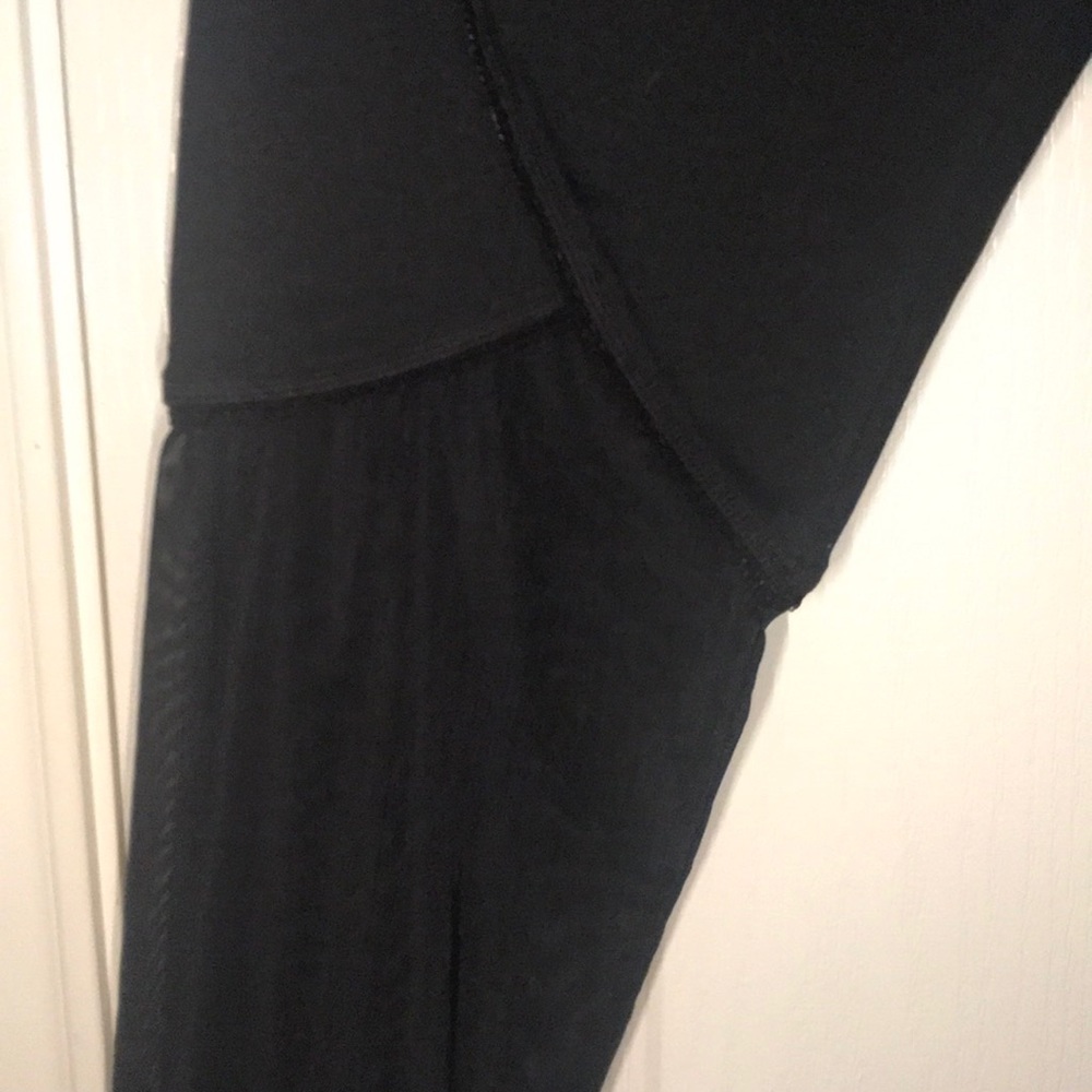 Fabletics black leggings with mesh